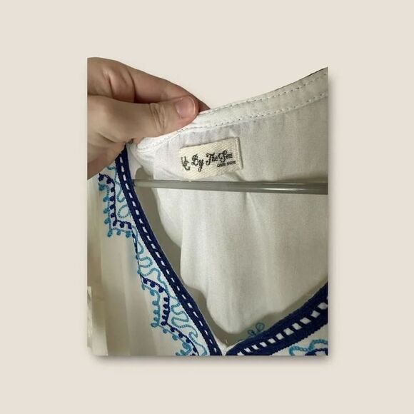 By The Sea Beach Coverup Handmade in Indonesia One Size Fits All - Picture 3 of 4